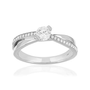 18K White Gold (750) Pavé Diamond Halo Engagement Ring